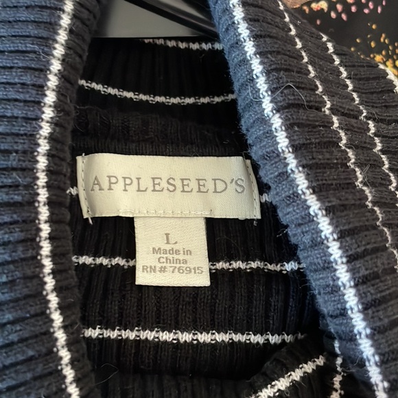 Appleseed’s Ribbed Turtleneck - Picture 3 of 3